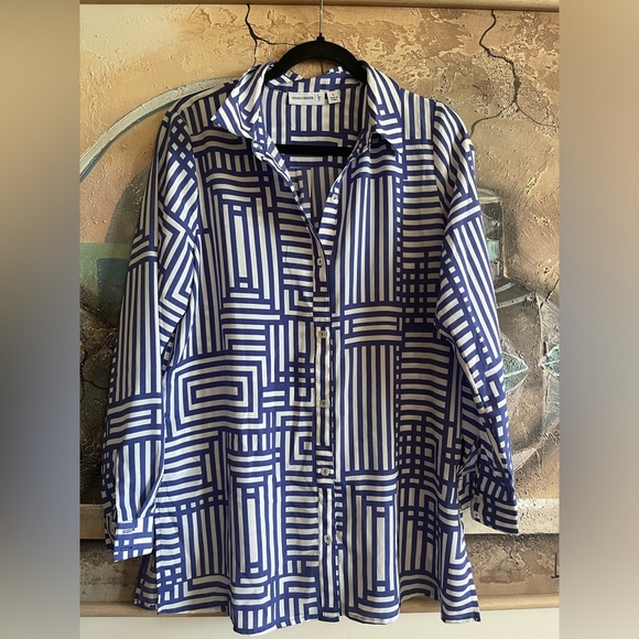 Susan Graver Blouse - Picture 1 of 8